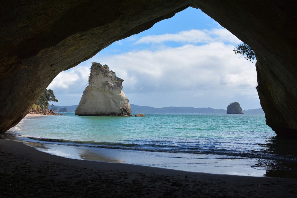 cathedral cove, new zealand, sea-1592274.jpg